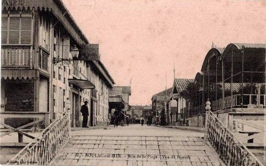Carte postale ancienne Soulac-sur-Mer - rue de la Plage 4