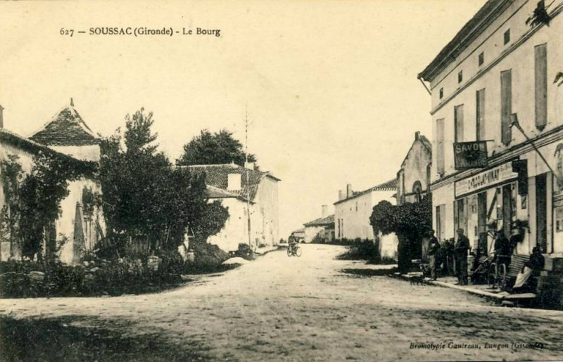 Carte postale ancienne Soussac - bourg 1