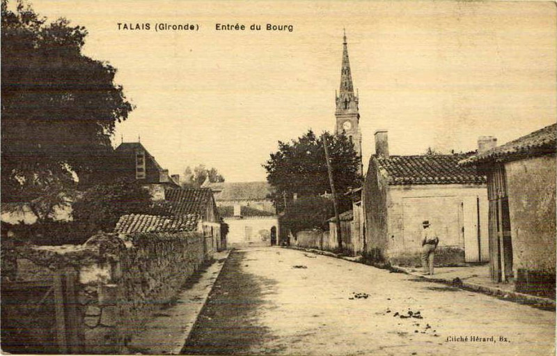 Carte postale ancienne Talais - bourg 2