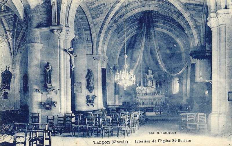 Carte postale ancienne Targon -église St-Romain 2