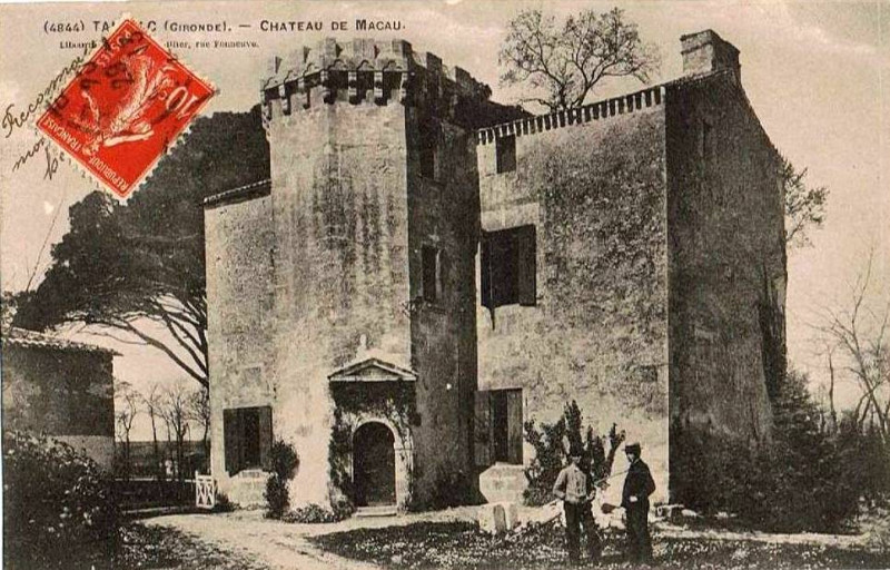 Carte postale ancienne Tauriac - château de Macau 1