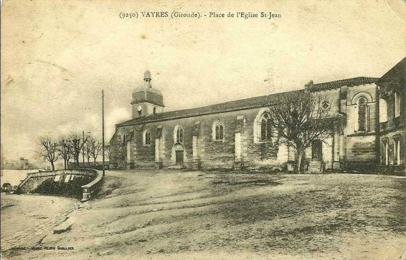 Carte postale ancienne Vayres église 3