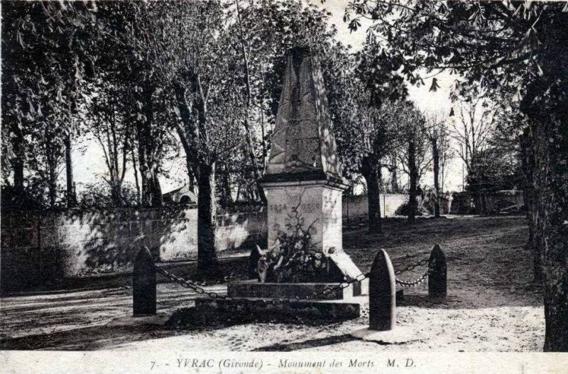 Carte postale ancienne Yvrac bourg 13