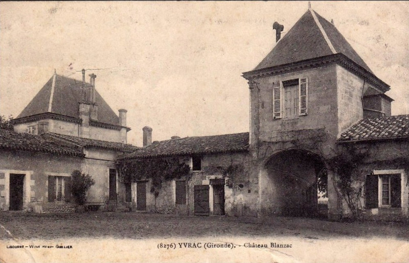 Carte postale ancienne Yvrac château Blanzac 1