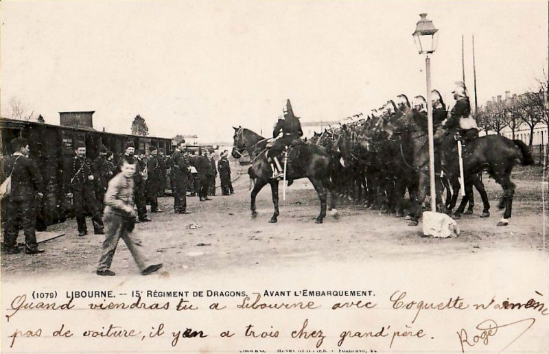 Carte postale ancienne Libourne Caserne Lamarque les militaires 5