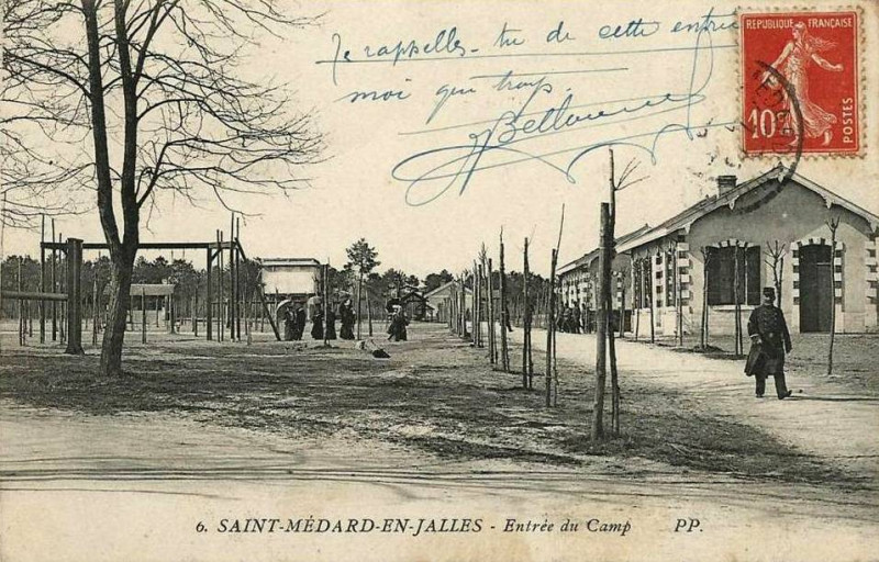 Carte postale ancienne Camp de Saint-Médard - entrée 6
