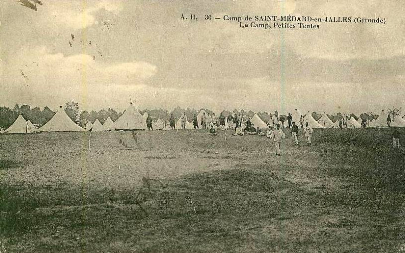 Carte postale ancienne Camp de Saint-Médard - Tentes 15