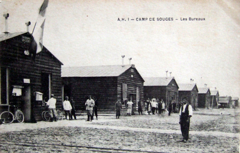 Carte postale ancienne Camp de Souge - Bureaux