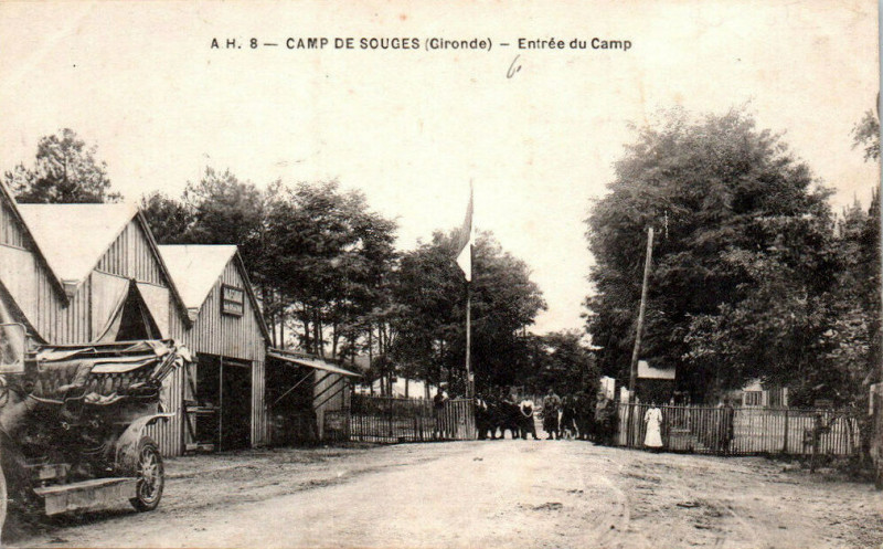 Carte postale ancienne Camp de Souge - Entrée 3a