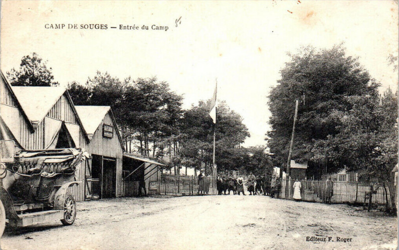 Carte postale ancienne Camp de Souge - Entrée 3b