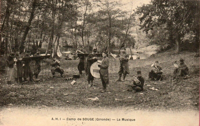 Carte postale ancienne Camp de Souge - Musique 1
