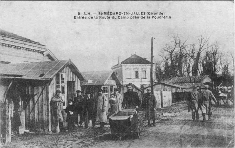 Carte postale ancienne Smj-Entrée Camp