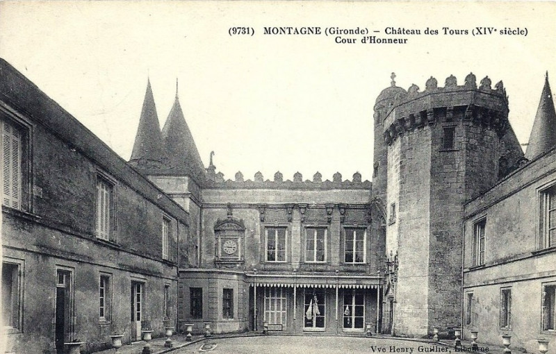 Carte postale ancienne Montagne - château des Tours 9