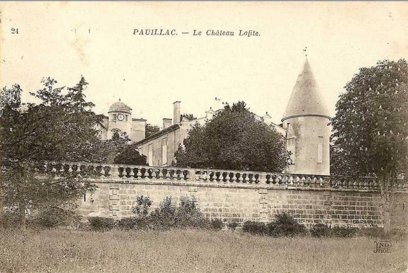 Carte postale ancienne Pauillac - château Lafite 3