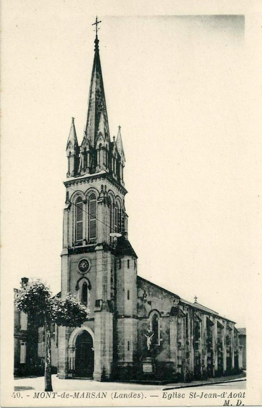 Carte postale ancienne Mont-de-Marsan - Eglise Saint-Jean-d'Août 1