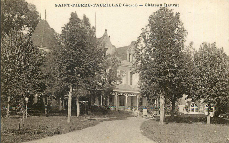 Carte postale ancienne Saint-Pierre-d'Aurillac - château Daurat 4