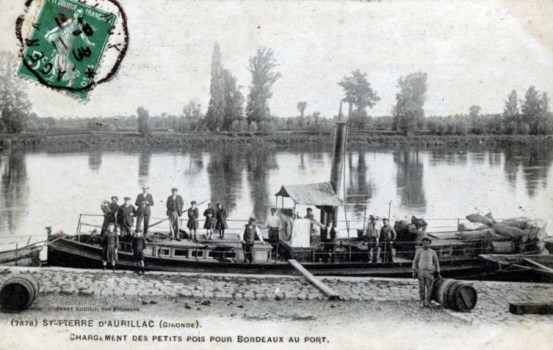 Carte postale ancienne Saint-Pierre-d'Aurillac - Bords de la Garonne 11