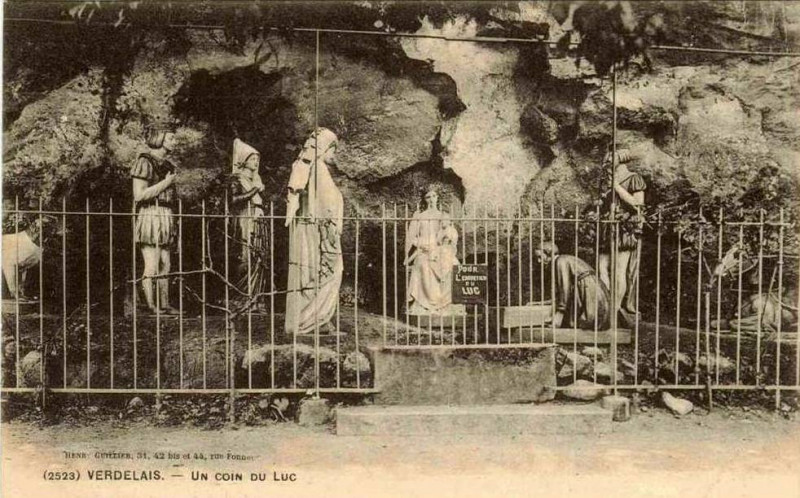 Carte postale ancienne Verdelais - la source au Luc 3