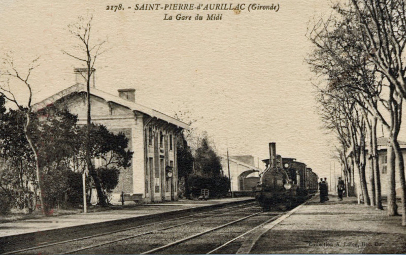 Carte postale ancienne Saint-Pierre-d'Aurillac - Gare 1c