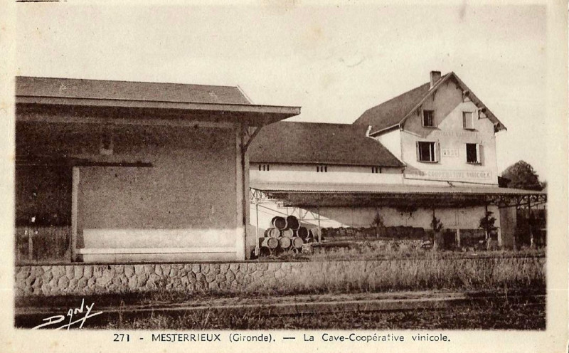 Carte postale ancienne Mesterrieux - Cave-coopérative