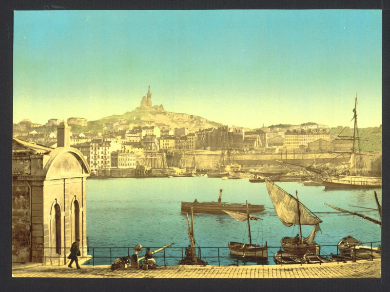 Carte postale ancienne View of Notre Dame de la Garde and harbor, Marseilles, France-LCCN2001698463