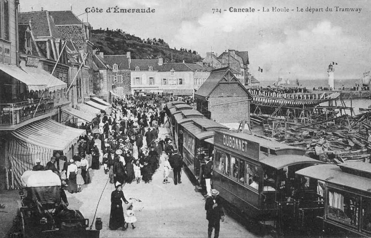 Carte postale ancienne Cote d'Emeraude - Cancale - La Houle - Le depart du Tramway à Cancale
