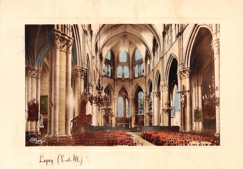 Carte postale ancienne L3121 - Lagny-sur-Marne - Intérieur de l'abbatialle