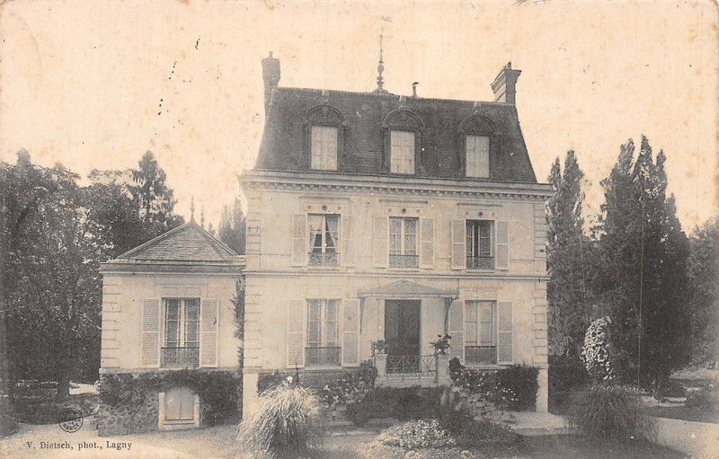 Carte postale ancienne L3184 - Lagny-sur-Marne - Maison bourgeoise