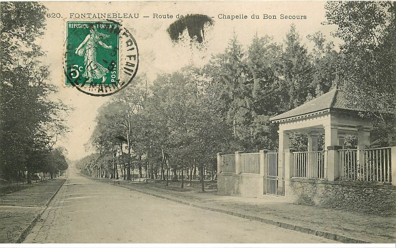 Carte postale ancienne 620 - Fontainebleau - Route de Melun - Chapelle du Bon Secours - 1912 à Fontainebleau