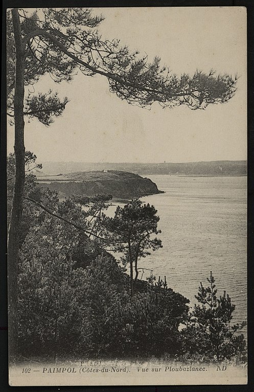 Carte postale ancienne Paimpol - Vue sur Ploubazlanec à Paimpol