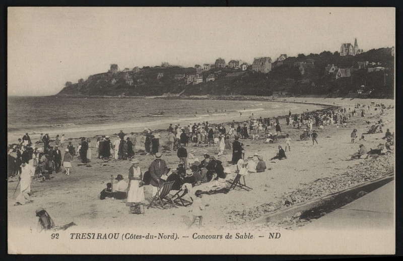 Carte postale ancienne Perros-Guirec - Concours de sable à Perros-Guirec