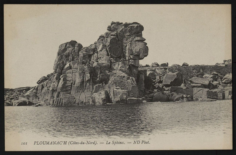 Carte postale ancienne Perros-Guirec - Le Sphinx à Perros-Guirec