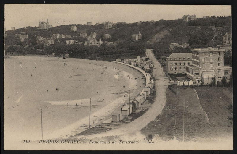 Carte postale ancienne Perros-Guirec - Panorama de Trestraou à Perros-Guirec
