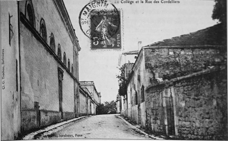 Carte postale ancienne PonS rue des Cordeliers 1003980