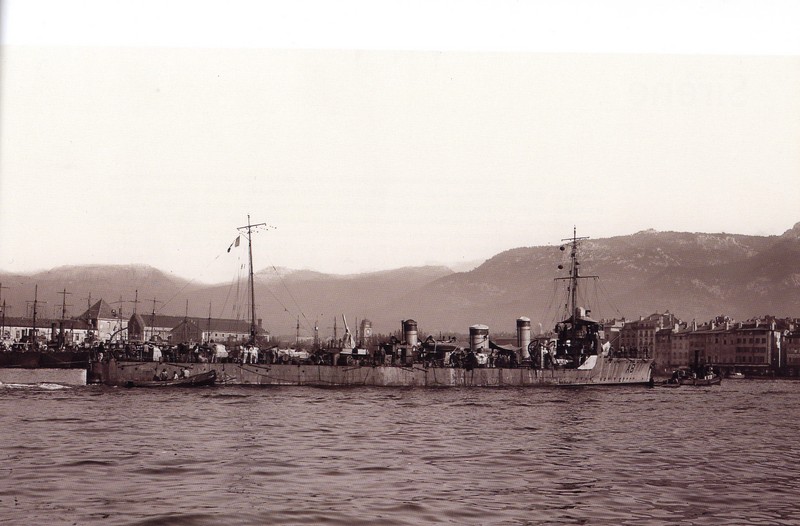 Carte postale ancienne Arabe type destroyer