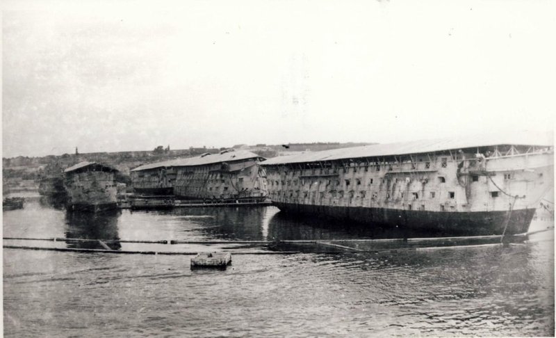 Carte postale ancienne Eylau-Marius Bar