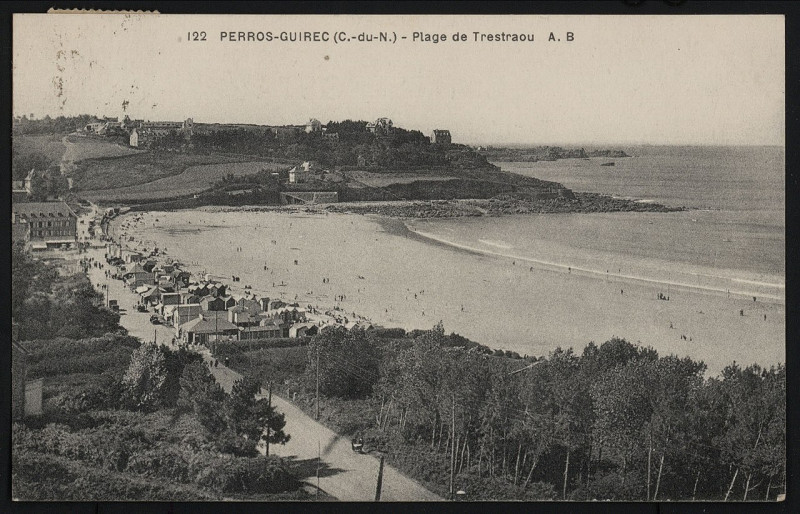 Carte postale ancienne Perros-Guirec - Plage de Trestraou à Perros-Guirec