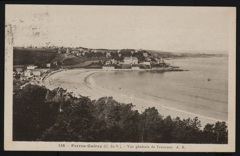 Carte postale ancienne Perros-Guirec - Vue générale de Trestraou à Perros-Guirec