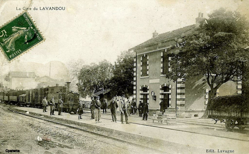 Carte postale ancienne Gare du Lavandou (1)