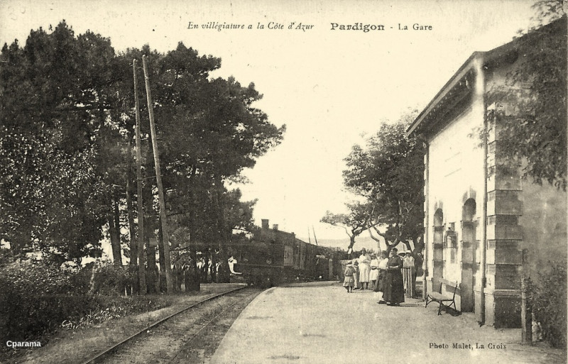Carte postale ancienne Gare de Cavalaire Pardigon (2)