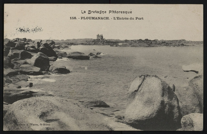 Carte postale ancienne Perros-Guirec - Entrée du Port à Perros-Guirec