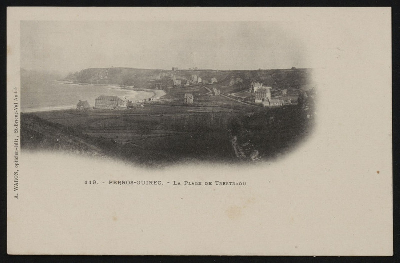 Carte postale ancienne Perros-Guirec - Plage de Trestraou à Perros-Guirec