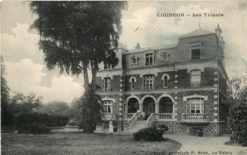 Carte postale ancienne Avice - Coubron - Les Tilleuls