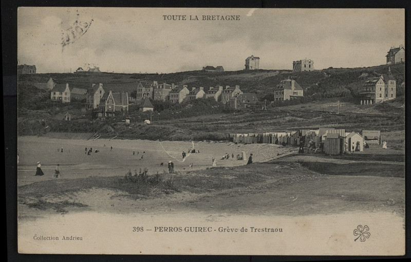 Carte postale ancienne Perros-Guirec - Grève de Trestraou à Perros-Guirec