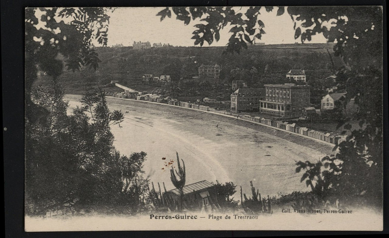 Carte postale ancienne Perros-Guirec - Plage de Trestraou à Perros-Guirec