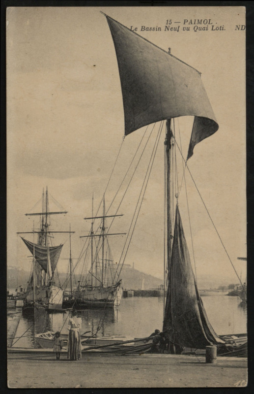 Carte postale ancienne Paimpol - Bassin neuf vu Quai Loti à Paimpol