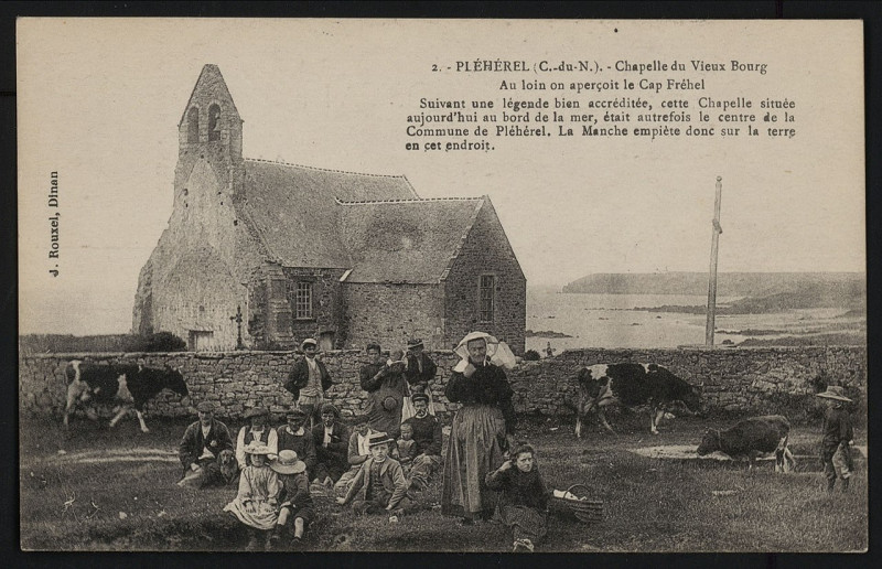 Carte postale ancienne Fréhel - Chapelle du vieux bourg à Fréhel