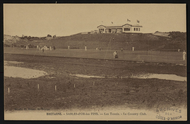 Carte postale ancienne Fréhel - Sables-d'Or les Pins tennis country club à Fréhel