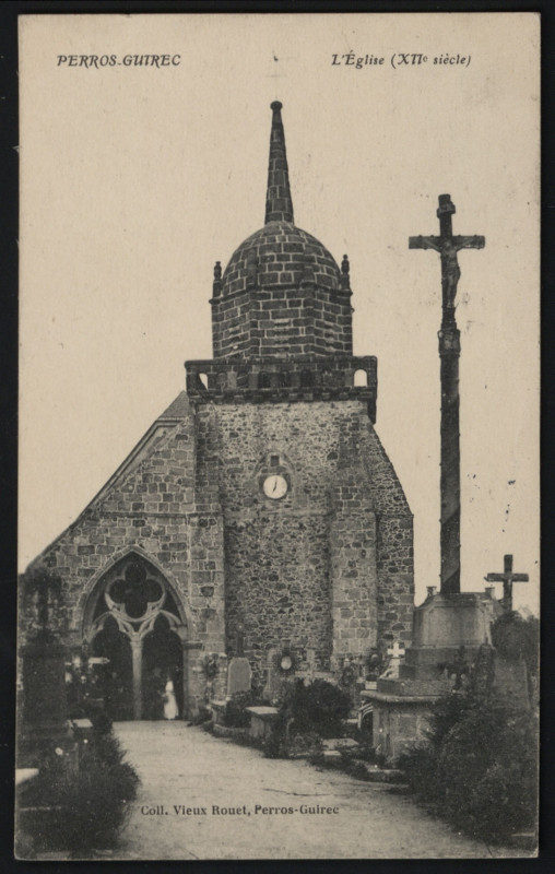 Carte postale ancienne Perros-Guirec - Eglise à Perros-Guirec