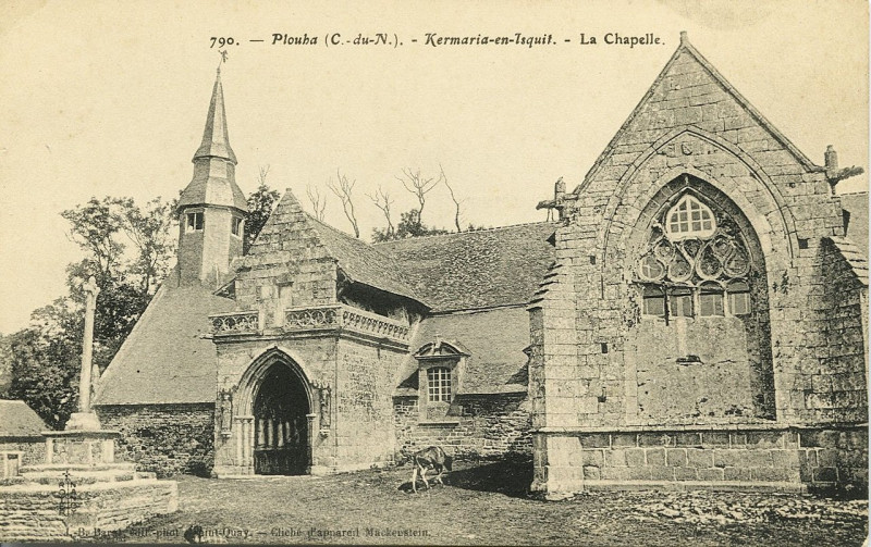 Carte postale ancienne Plouha - Chapelle de Kermaria an Isquit à Plouha